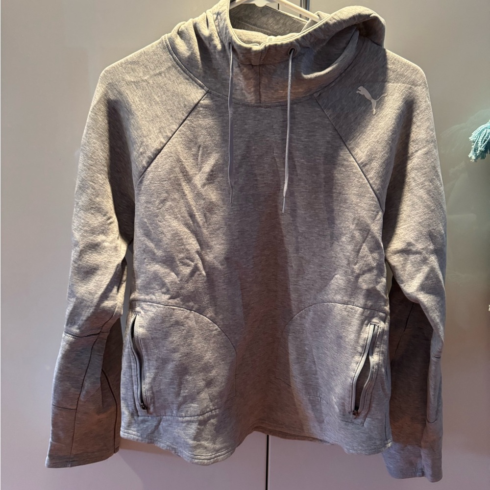 Puma Light Gray Hoodie with Zipper Pockets